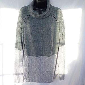 Color block Hem and Thread cowl neck sweater, 2-tone gray, cable knit